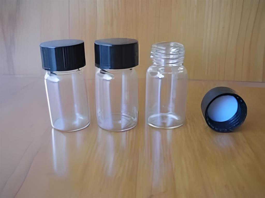 采样药用玻璃瓶
